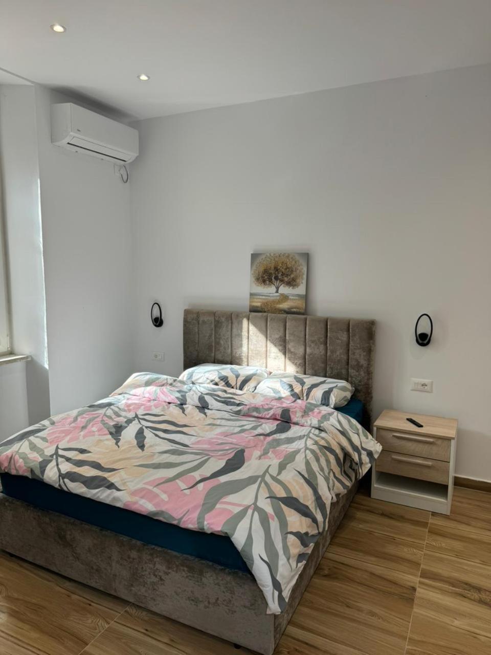Vila 21 At Blloku Area Tirana Zewnętrze zdjęcie