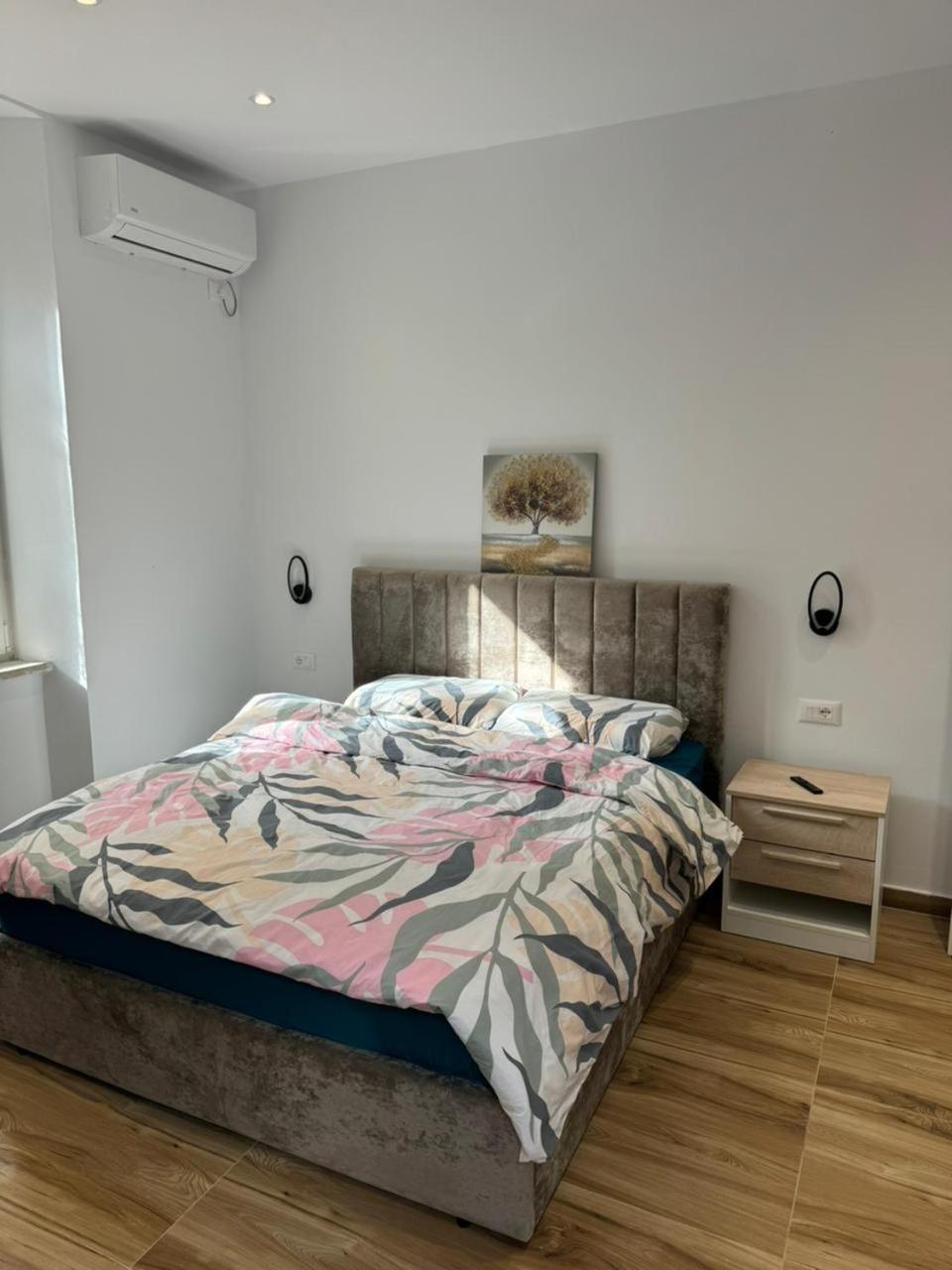 Vila 21 At Blloku Area Tirana Zewnętrze zdjęcie