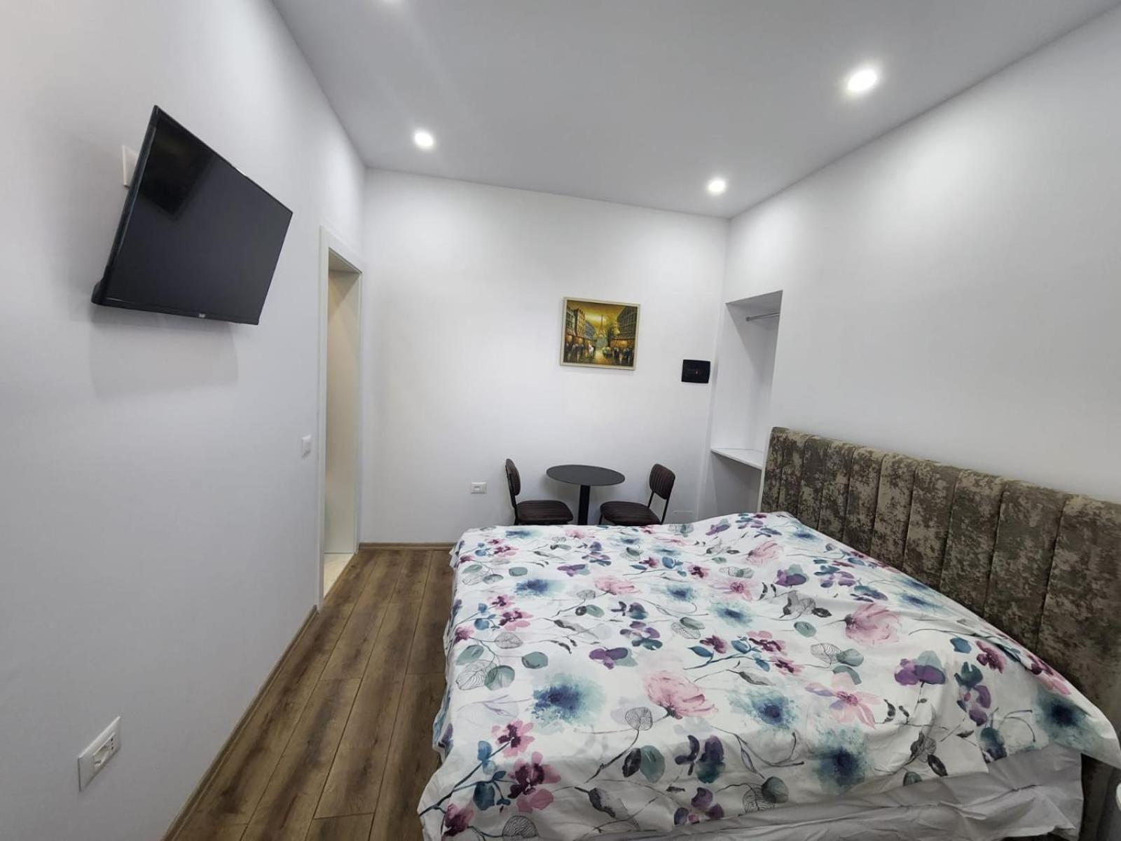 Vila 21 At Blloku Area Tirana Zewnętrze zdjęcie