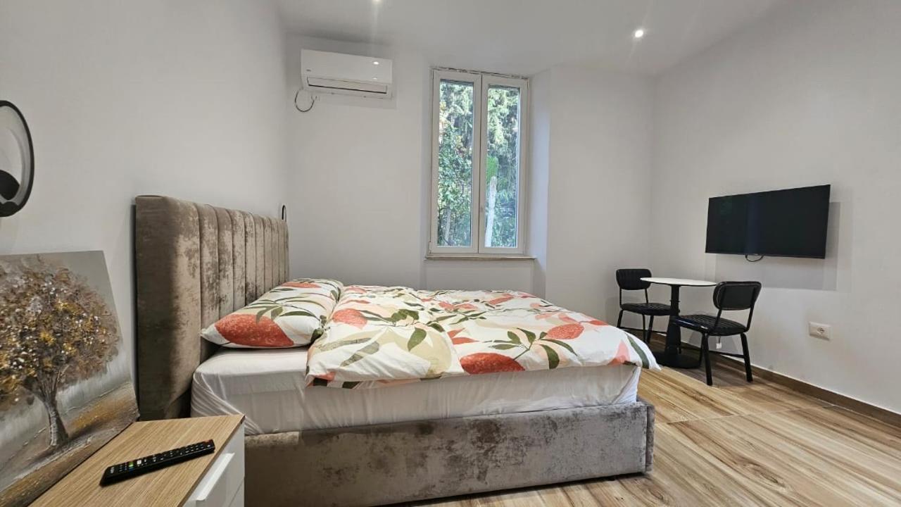 Vila 21 At Blloku Area Tirana Zewnętrze zdjęcie
