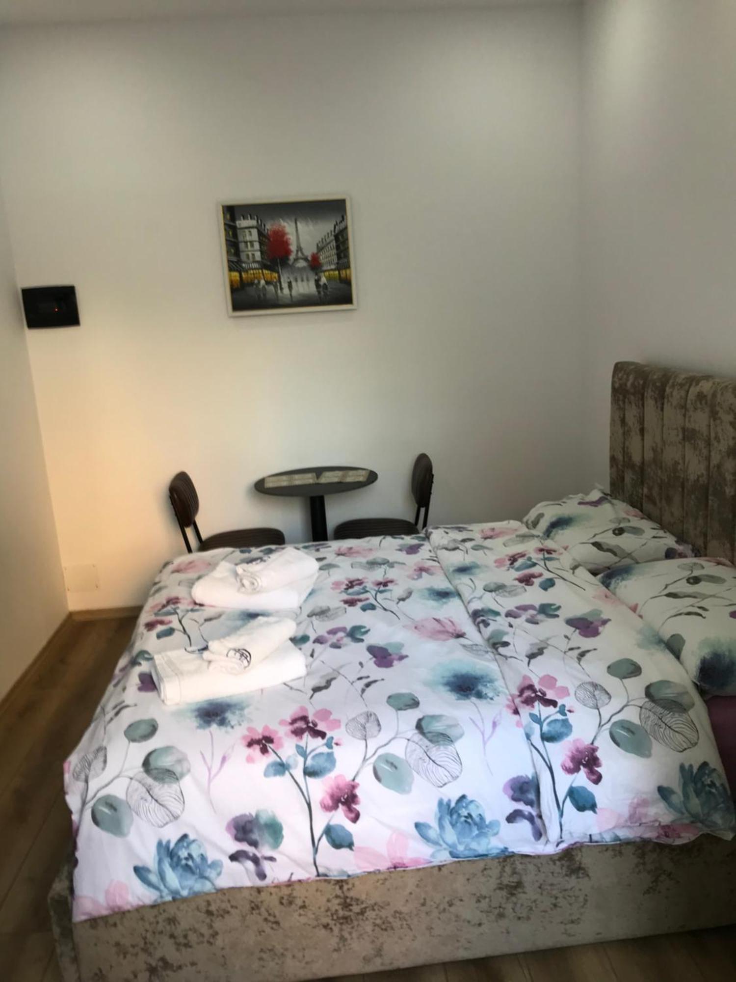 Vila 21 At Blloku Area Tirana Zewnętrze zdjęcie