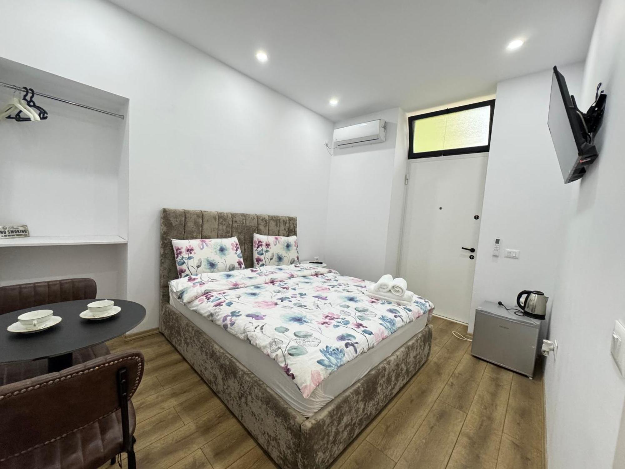 Vila 21 At Blloku Area Tirana Zewnętrze zdjęcie