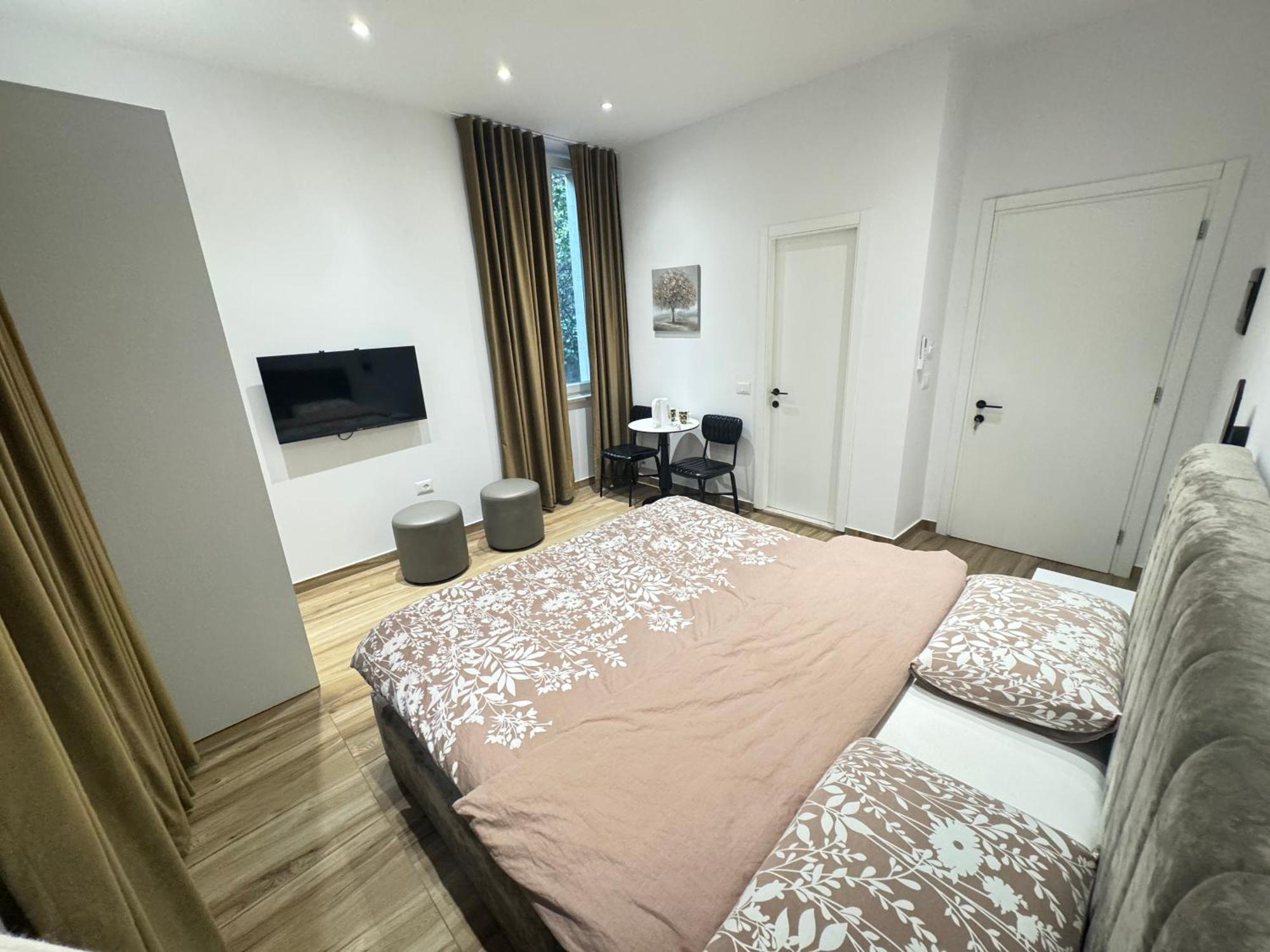 Vila 21 At Blloku Area Tirana Zewnętrze zdjęcie