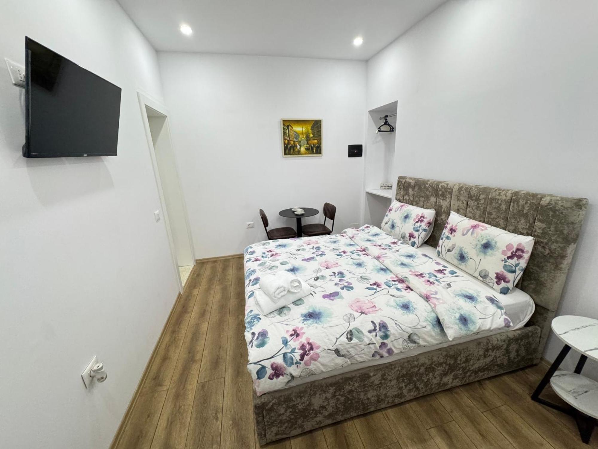 Vila 21 At Blloku Area Tirana Zewnętrze zdjęcie