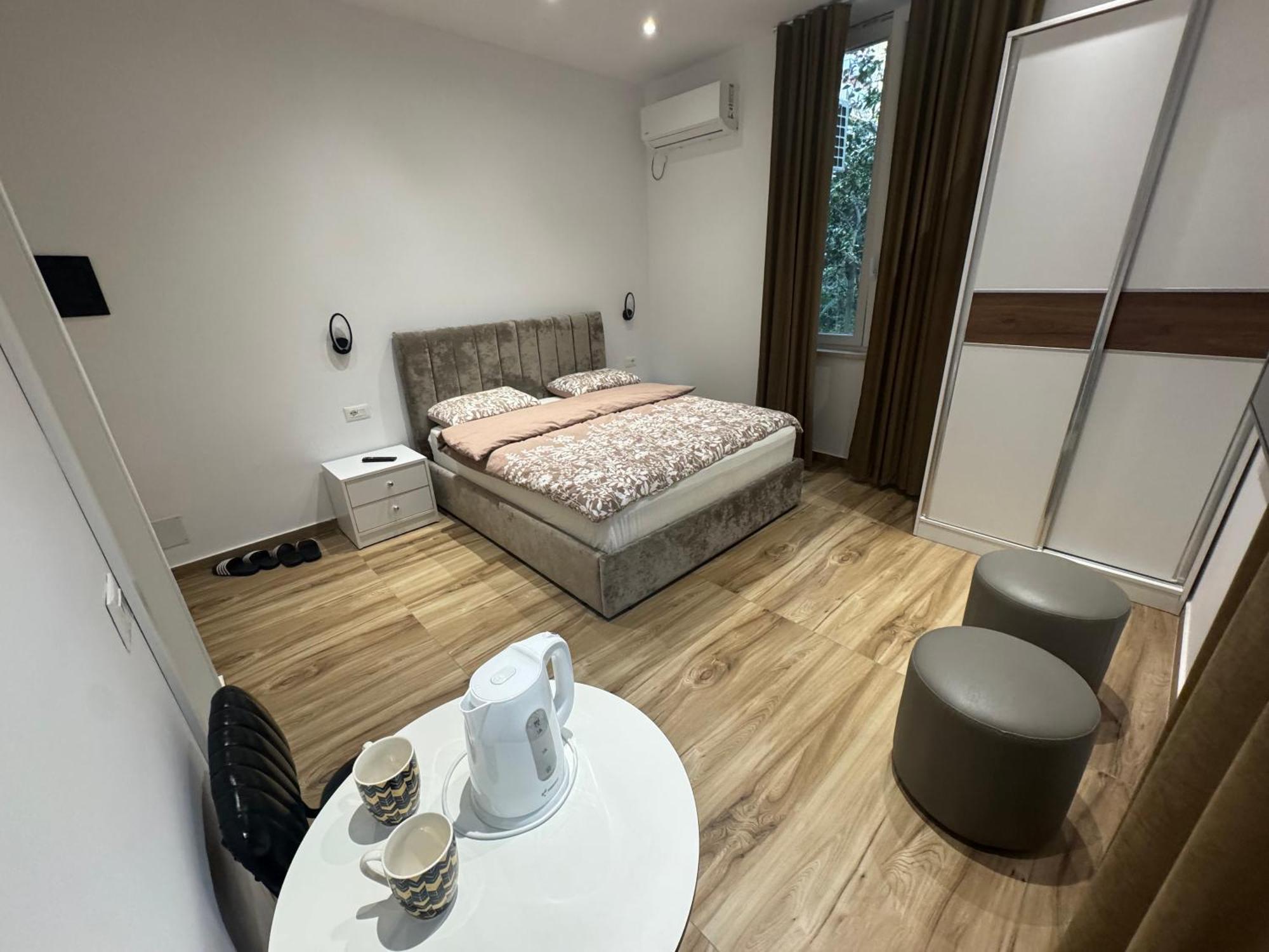 Vila 21 At Blloku Area Tirana Zewnętrze zdjęcie